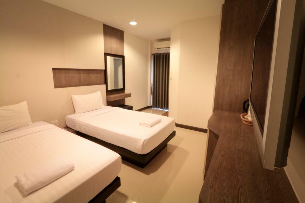 Fortune Surin Hotel Esterno foto