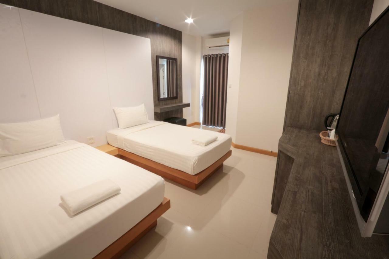 Fortune Surin Hotel Esterno foto